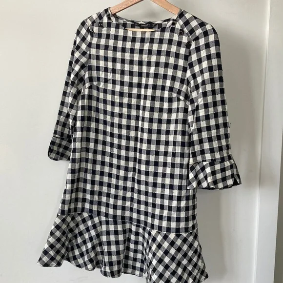Zara Basic Dress - Picture 1 of 3